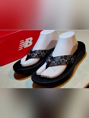 Women's 9 New Balance Revive Sport thong sandals |strap design/cushion footbed
